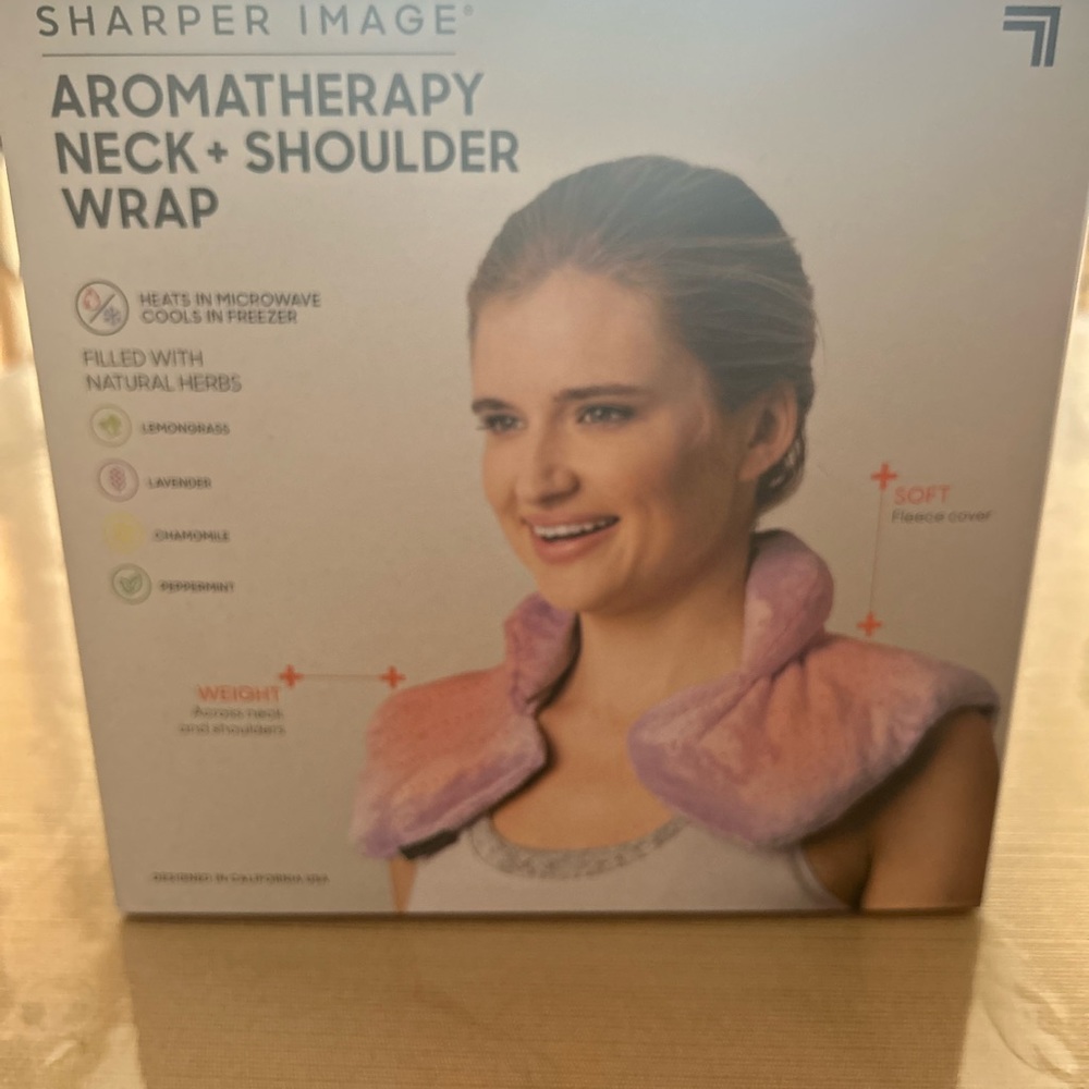 Aromatherapy neck and shoulder wrap